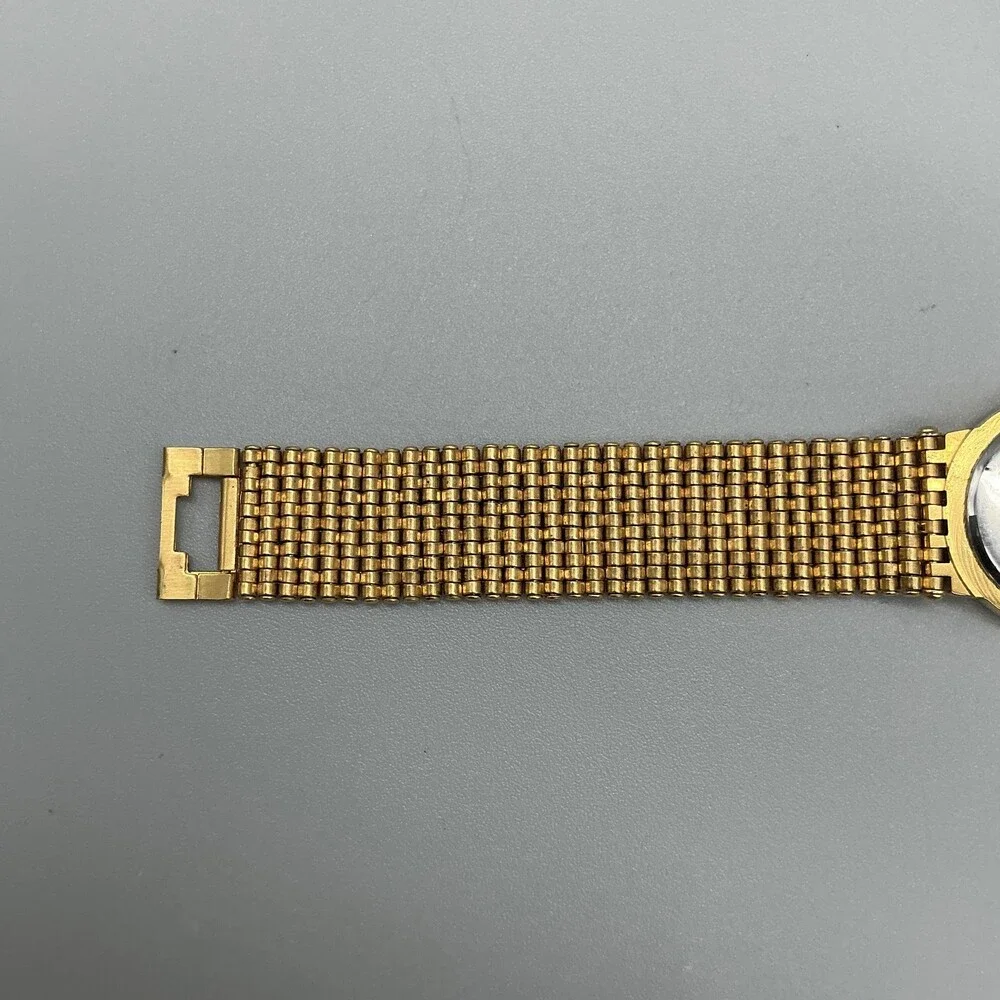 Nicolet Womens Watch 27mm Gold Tone Bracelet Date NC 1003 New Battery 8.5